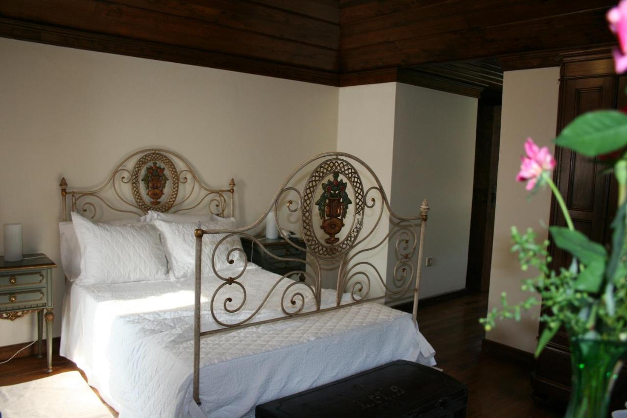 Casa De Carcavelos Кабесейраш-ди-Башту Экстерьер фото